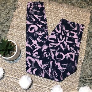 LULULEMON Graffiti Pop Patterned Leggings